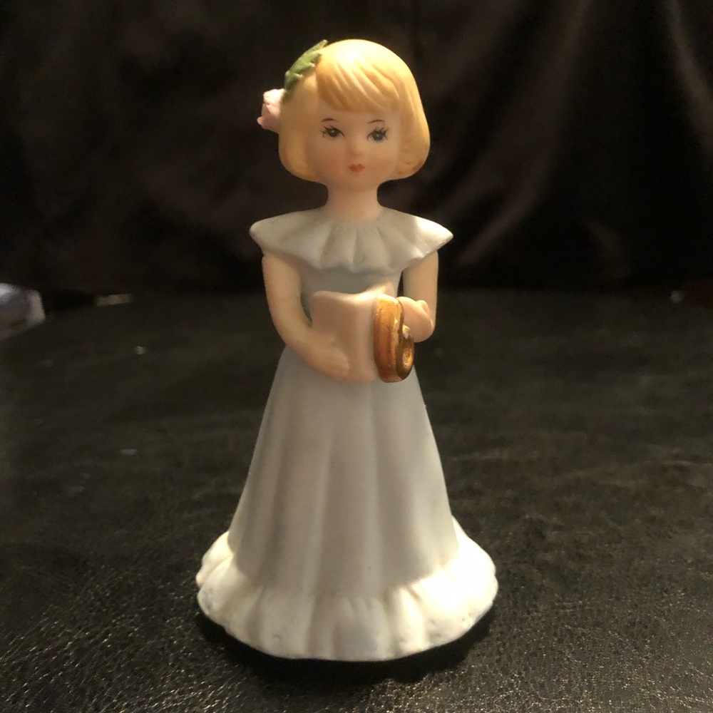 Vintage Age 6 Enesco Growing Up Girls - Blonde figurines